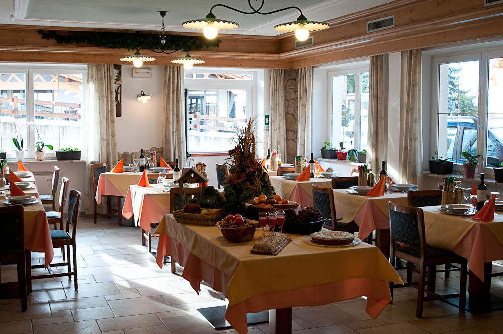 Hotel El Geiger Pozza di Fassa Εξωτερικό φωτογραφία
